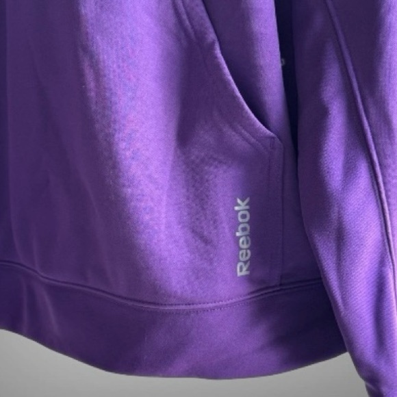 REEBOK HOODIE SIZE XXL - Picture 4 of 9